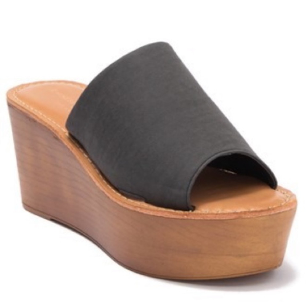 Chinese Laundry Waverly Wedge in Black Nubuck